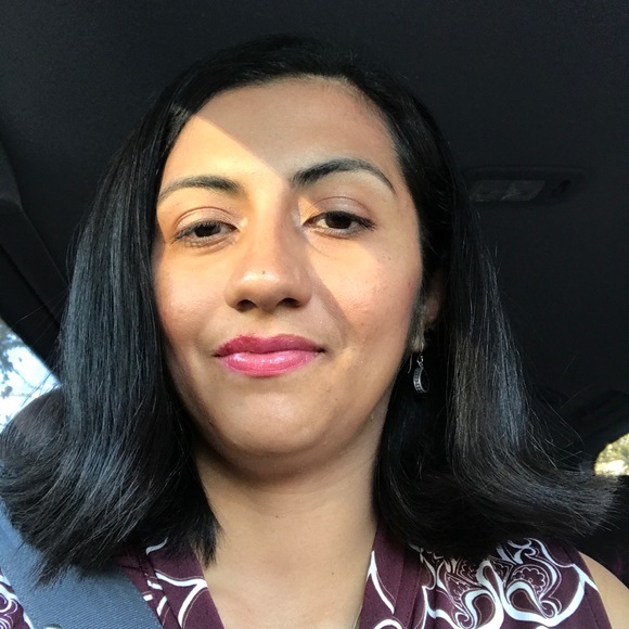 Meet your Posher, Consuelo - Picture 2 of 3